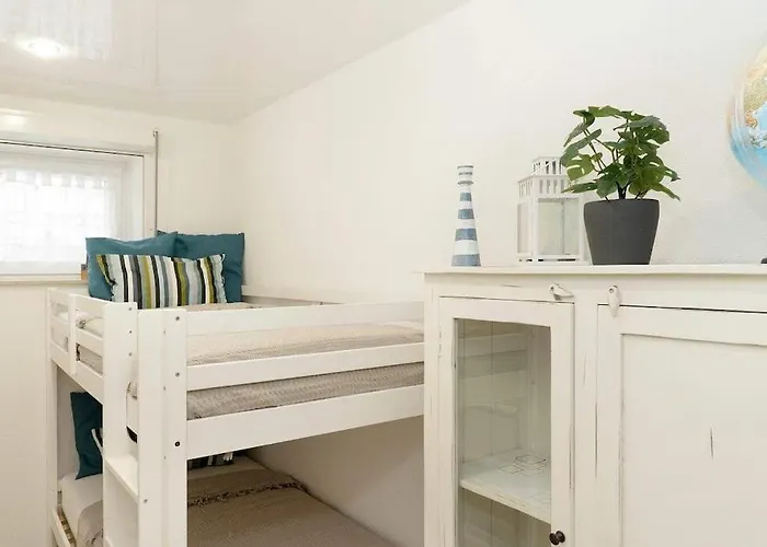 Moderne Ferienwohnung Groemitz Mit Garten/Terrasse